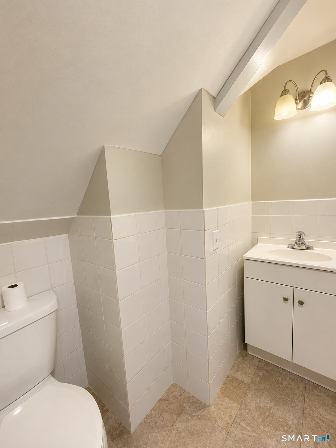 3-17 Curve Street Branford CT 06405