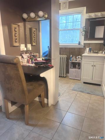 64-68 Middlesex Avenue Chester CT 06412