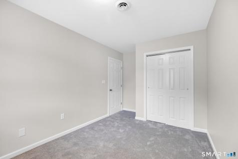 102 Salem Walk Milford CT 06460