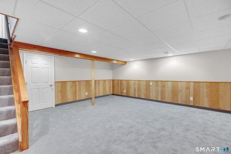102 Salem Walk Milford CT 06460