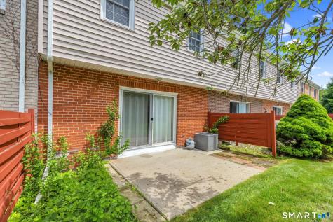 102 Salem Walk Milford CT 06460