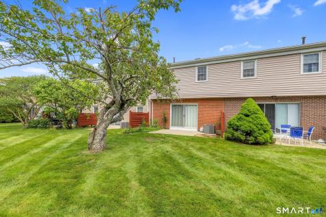 102 Salem Walk Milford CT 06460