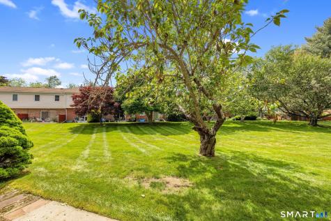 102 Salem Walk Milford CT 06460