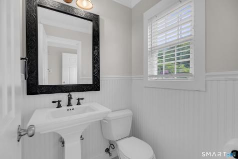 102 Salem Walk Milford CT 06460