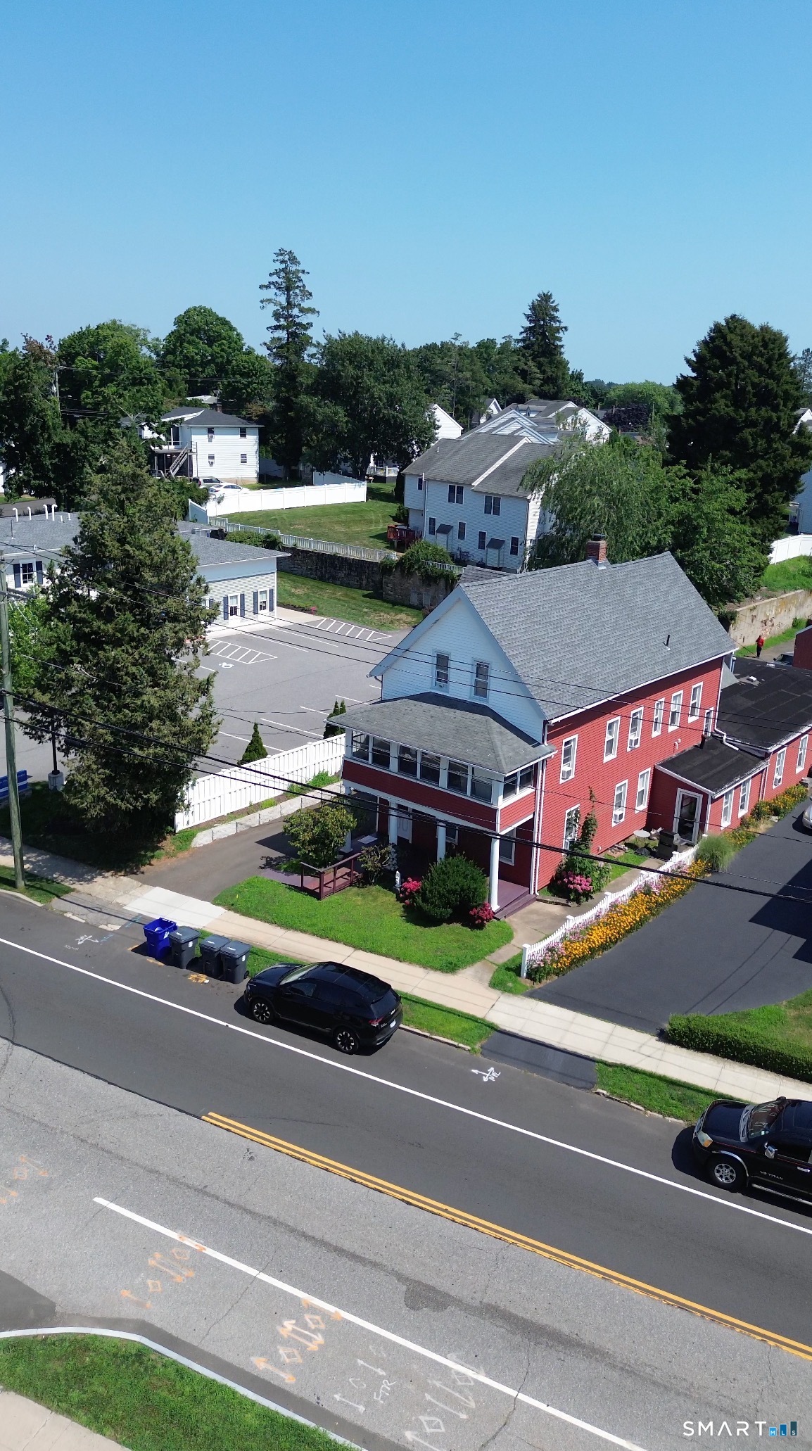 651 Main St Street Branford CT 06405