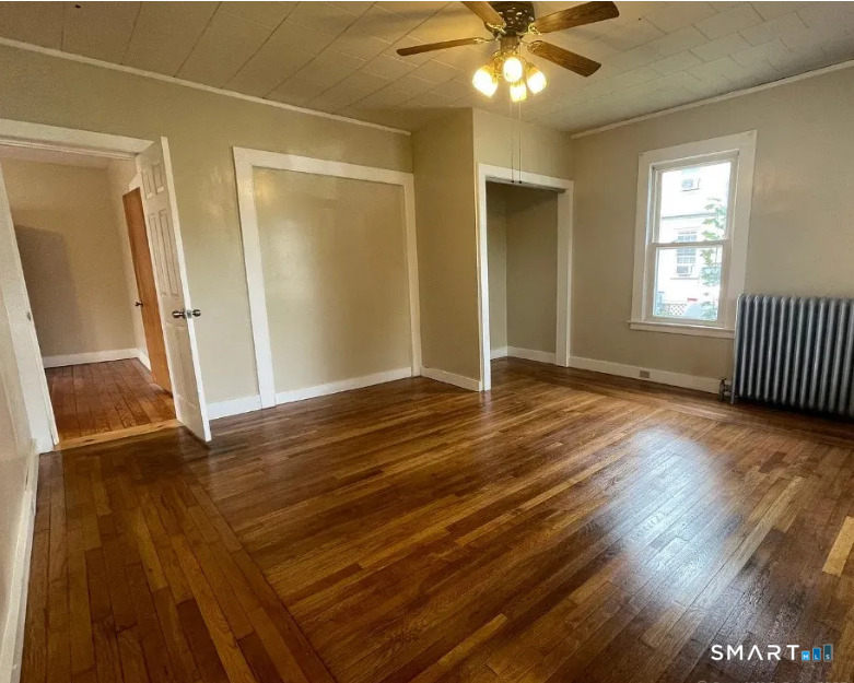 651 Main St Street Branford CT 06405