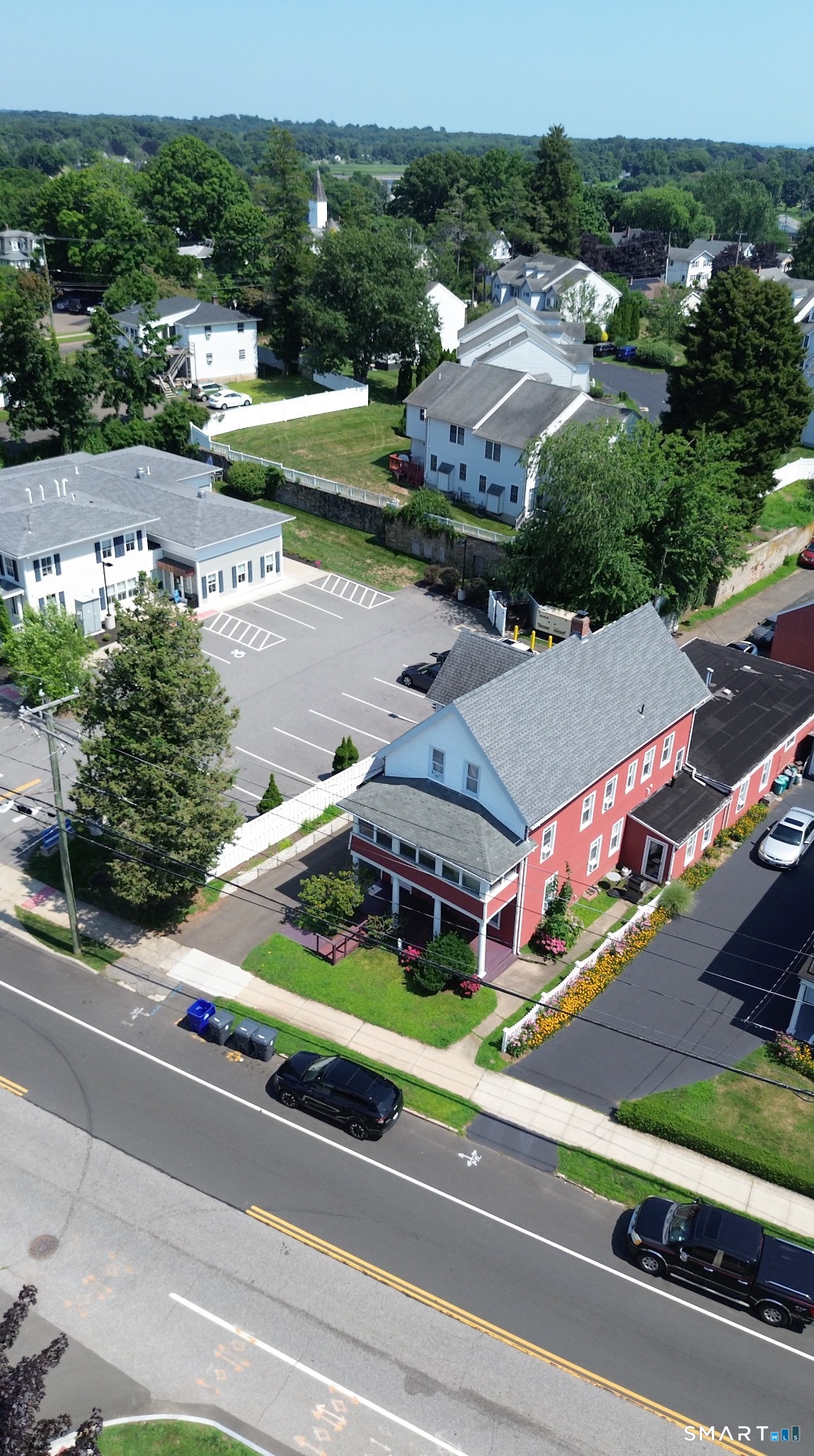 651 Main St Street Branford CT 06405