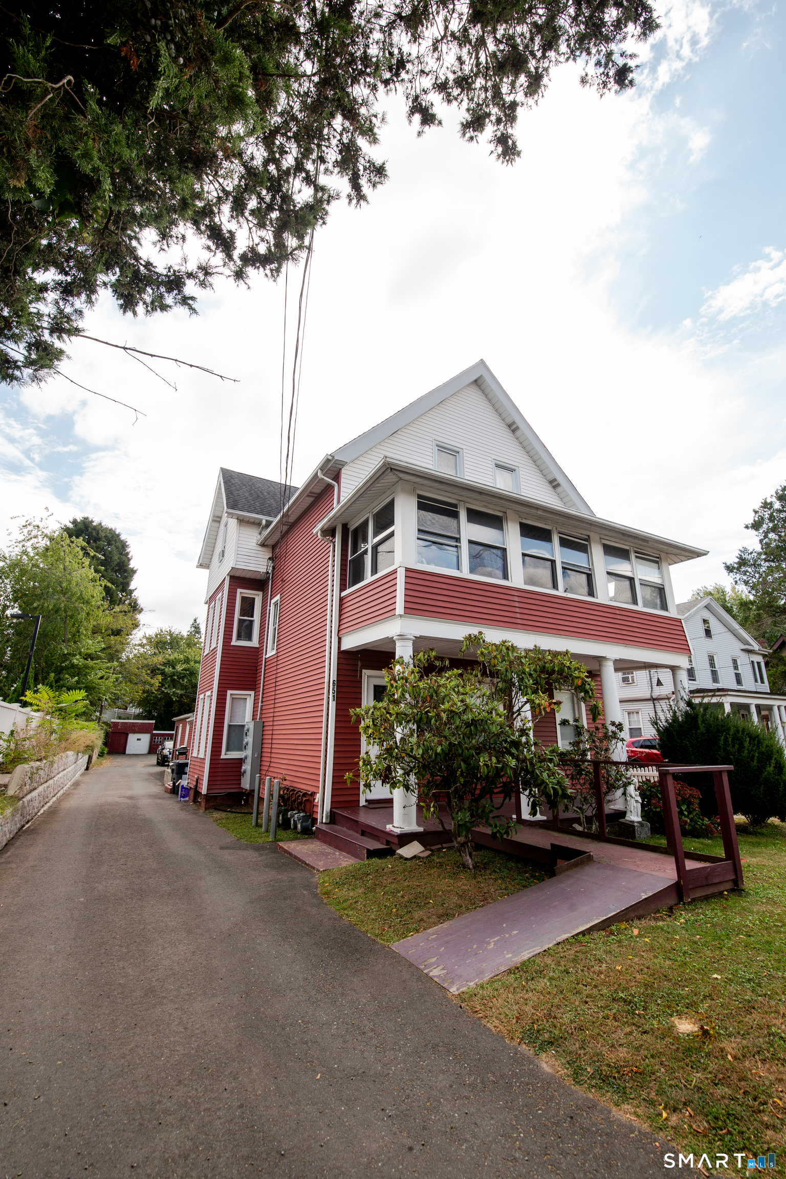 651 Main St Street Branford CT 06405