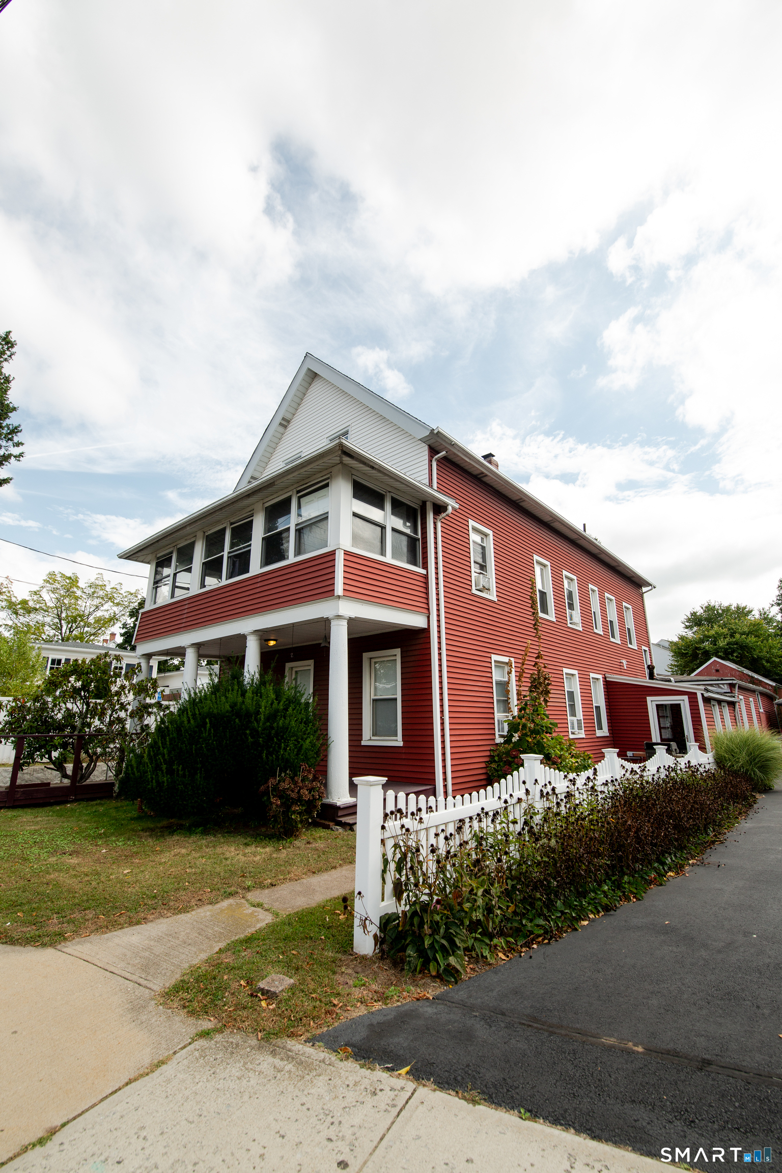651 Main St Street Branford CT 06405