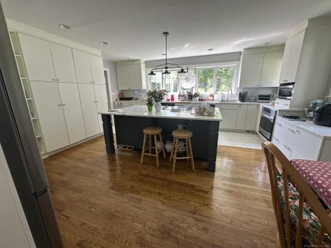 57 Castle Meadow Road Newtown CT 06470