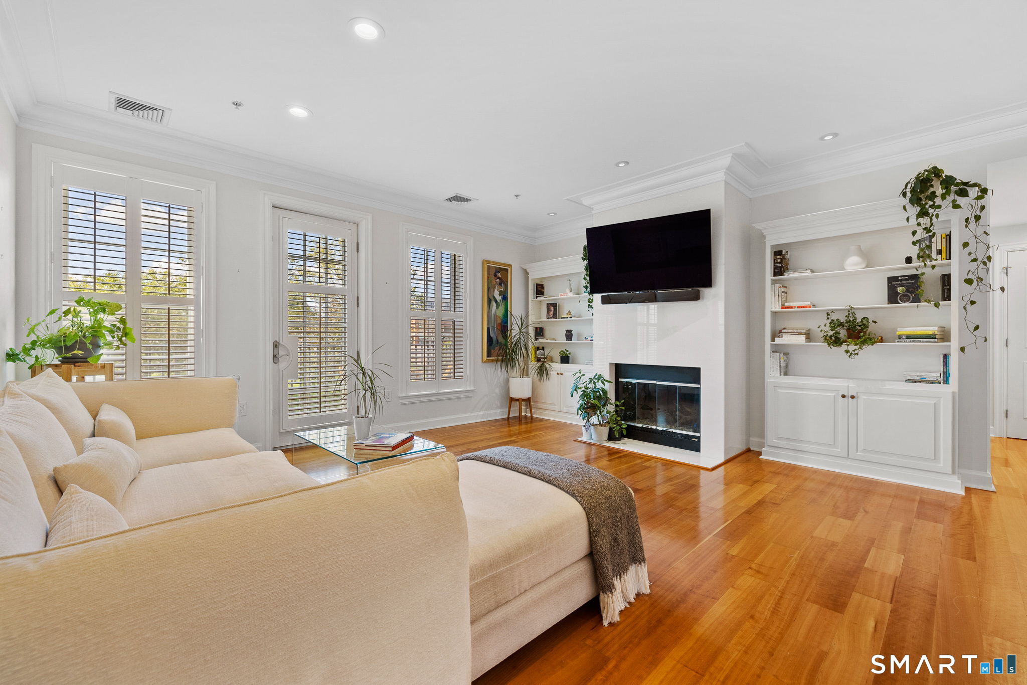 85 Memorial Road West Hartford CT 06107
