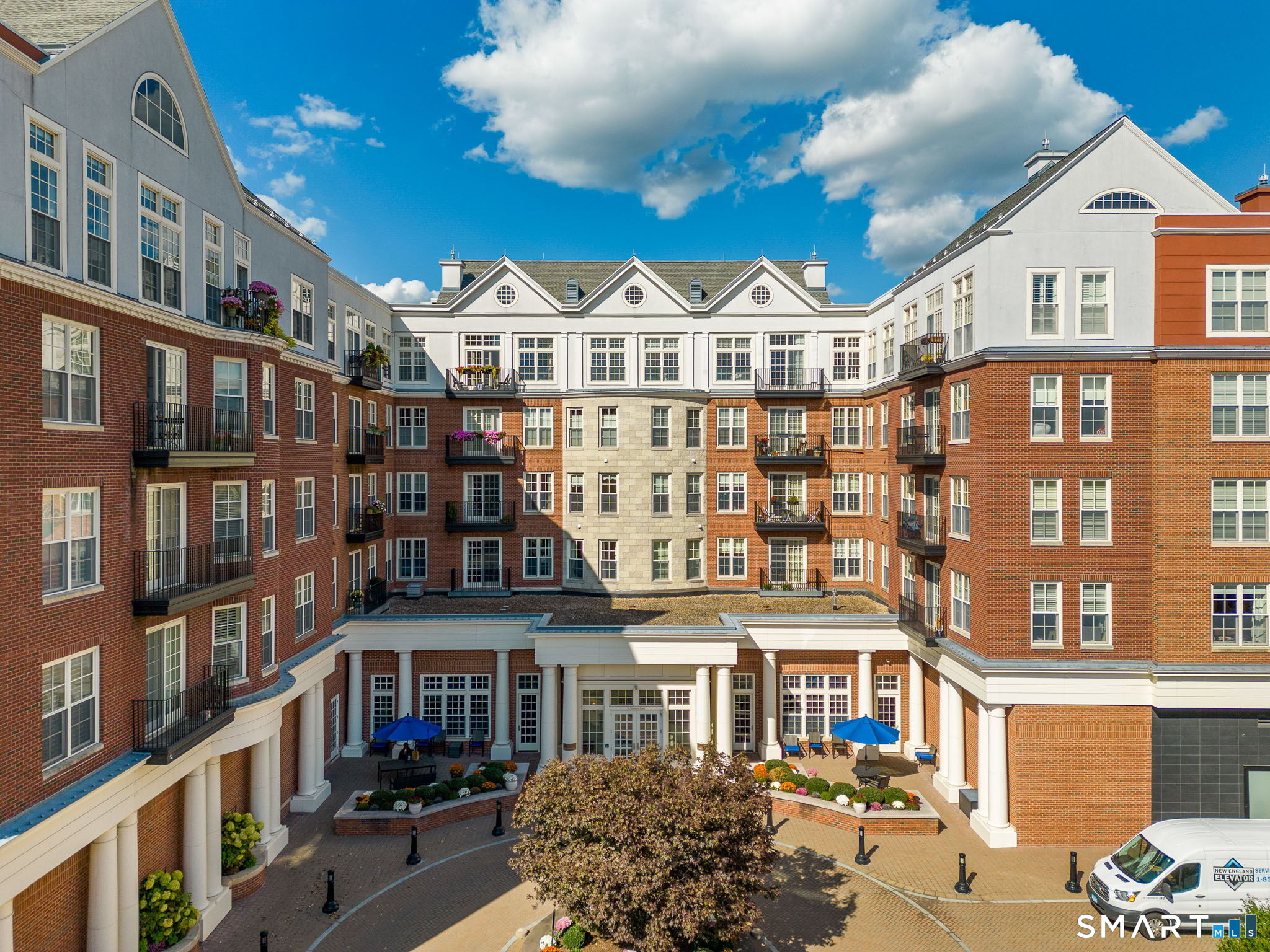 85 Memorial Road West Hartford CT 06107