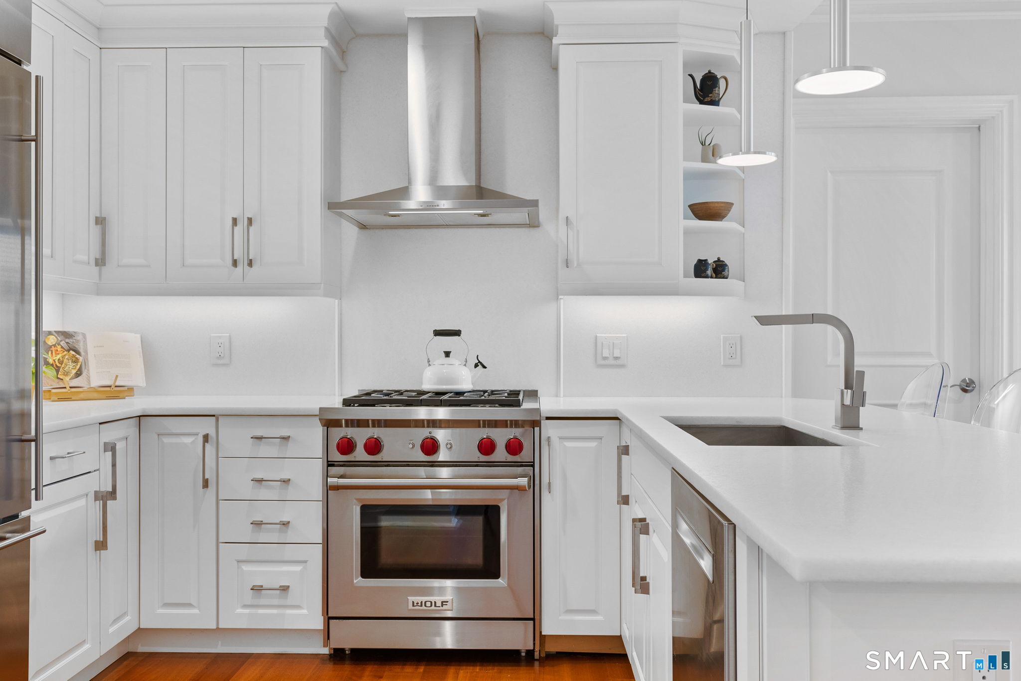 85 Memorial Road West Hartford CT 06107