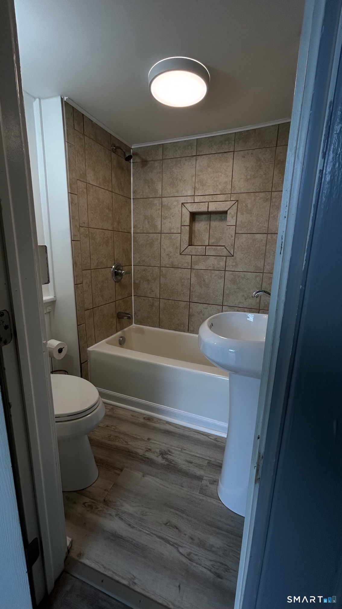 21 Avery Street Norwich CT 06360