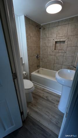 21 Avery Street Norwich CT 06360