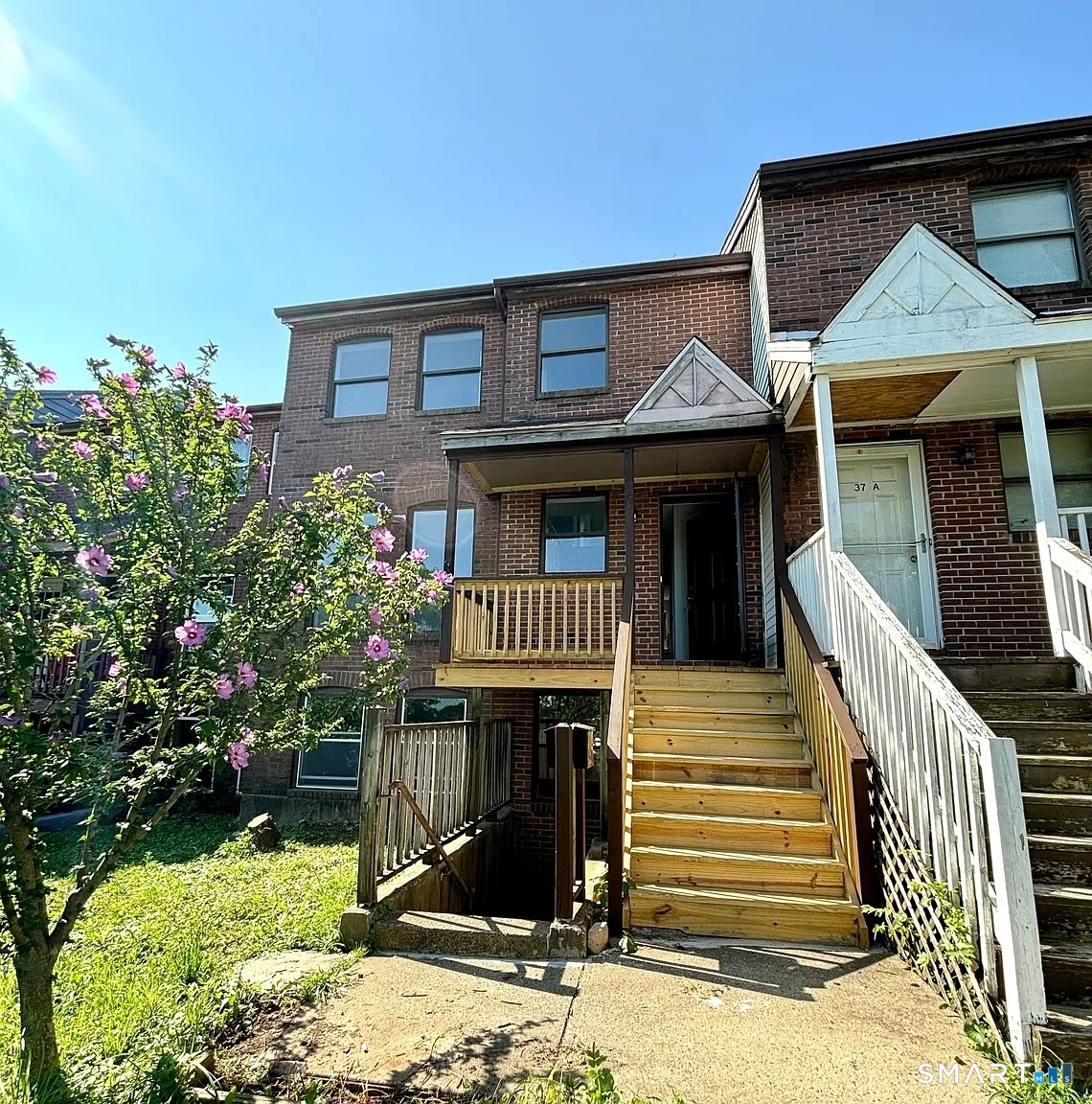 39 Elliott East Street Hartford CT 06114