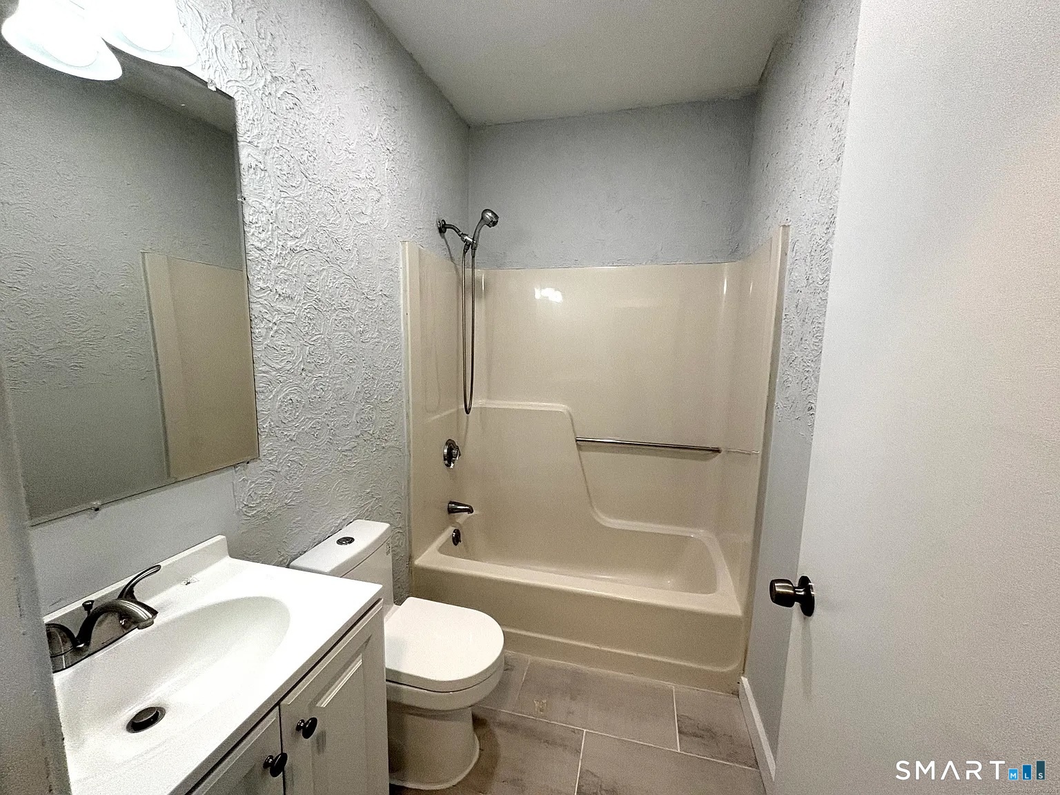 39 Elliott East Street Hartford CT 06114