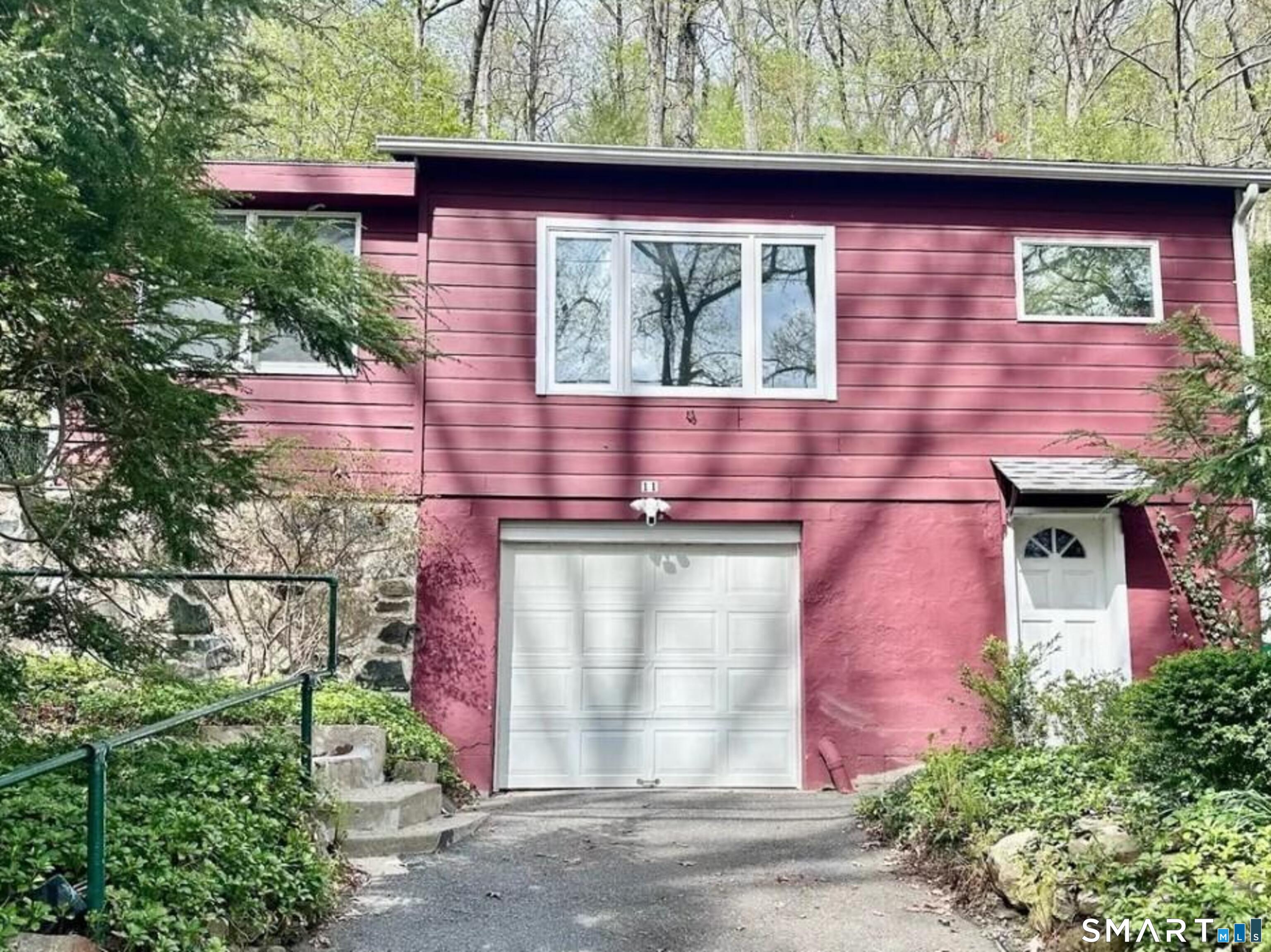 11 Bogus Hill Road New Fairfield CT 06812