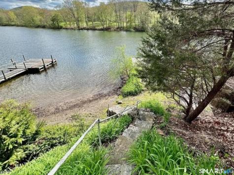 11 Bogus Hill Road New Fairfield CT 06812