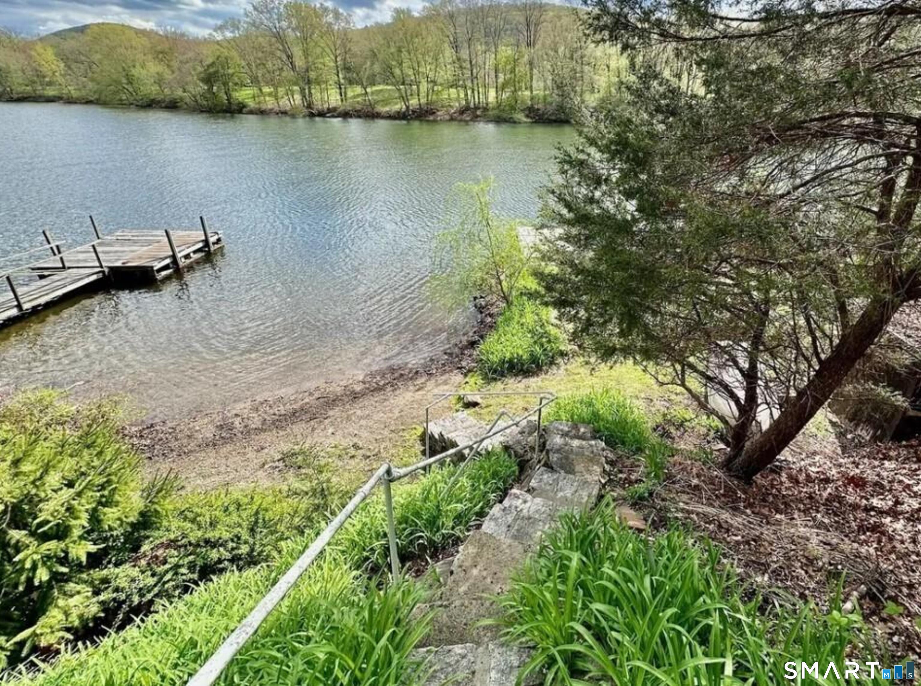 11 Bogus Hill Road New Fairfield CT 06812