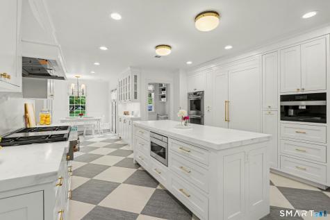 222 Sunnieholme Drive Fairfield CT 06824