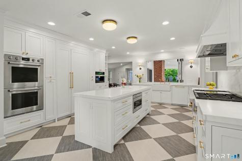 222 Sunnieholme Drive Fairfield CT 06824