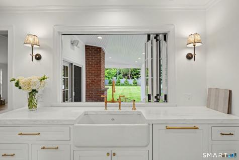 222 Sunnieholme Drive Fairfield CT 06824