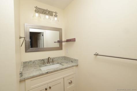 792 Farmington Avenue Farmington CT 06032