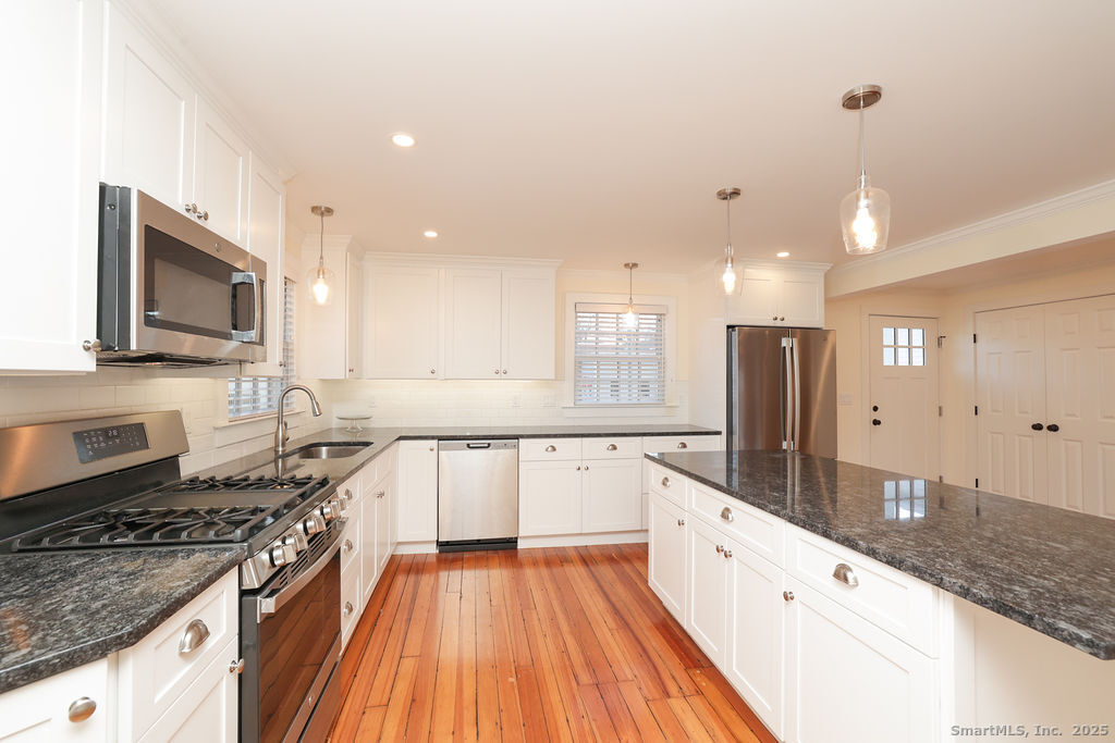 792 Farmington Avenue Farmington CT 06032