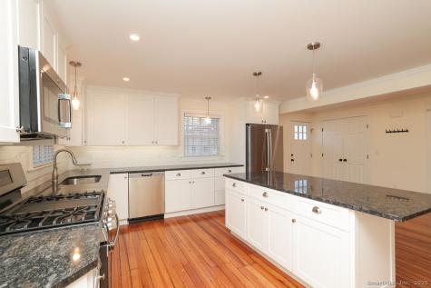 792 Farmington Avenue Farmington CT 06032