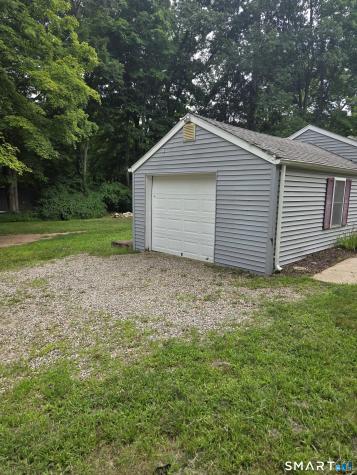26 Seagraves Road Coventry CT 06238