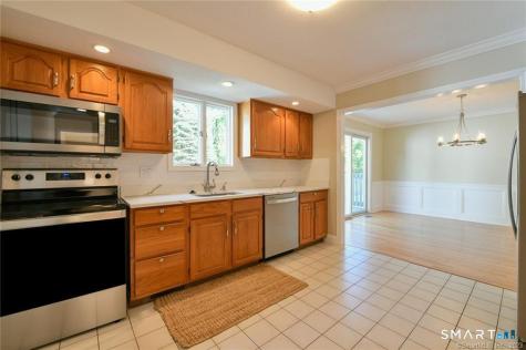 16 Harold Road Farmington CT 06032