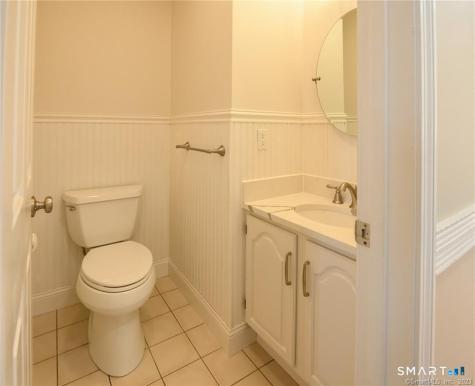 16 Harold Road Farmington CT 06032