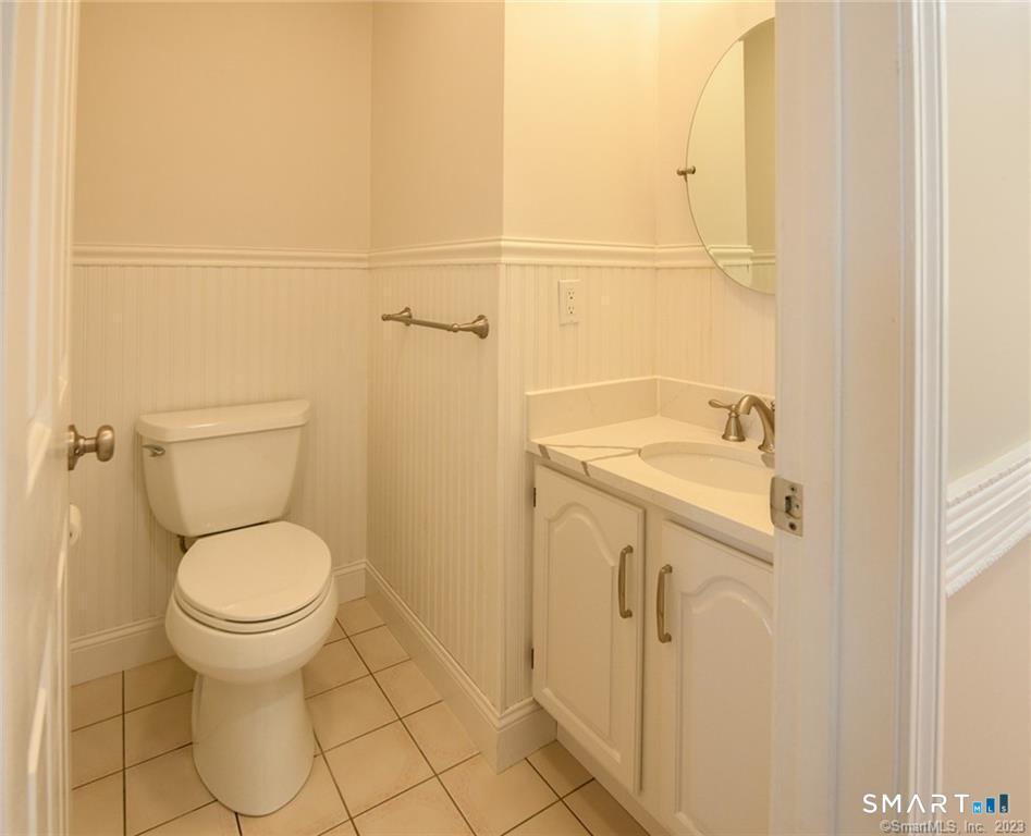 16 Harold Road Farmington CT 06032