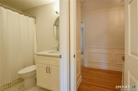 16 Harold Road Farmington CT 06032