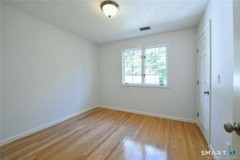 16 Harold Road Farmington CT 06032