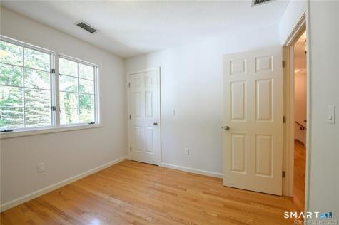 16 Harold Road Farmington CT 06032