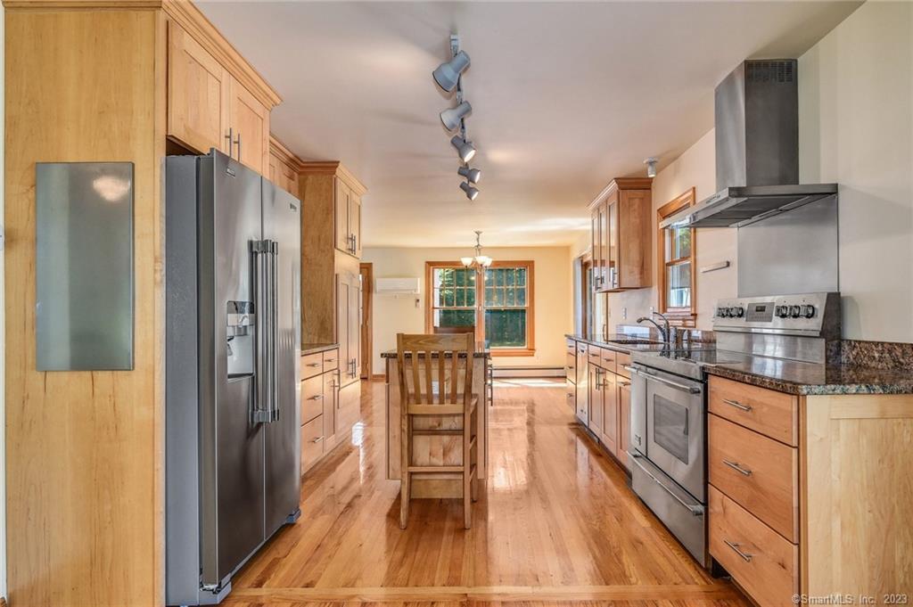 10 Fernwood Road Westport CT 06880