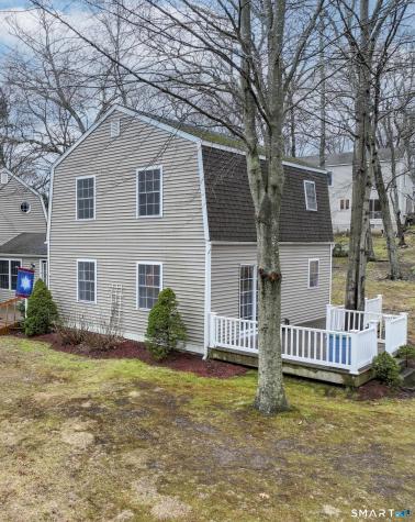 8 Oak Tree Lane Lyme CT 06371