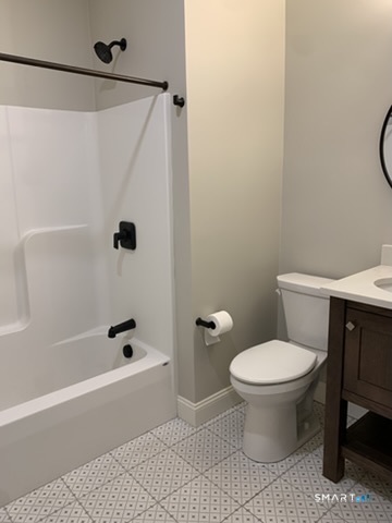 501 Edgewater Circle East Hampton CT 06424