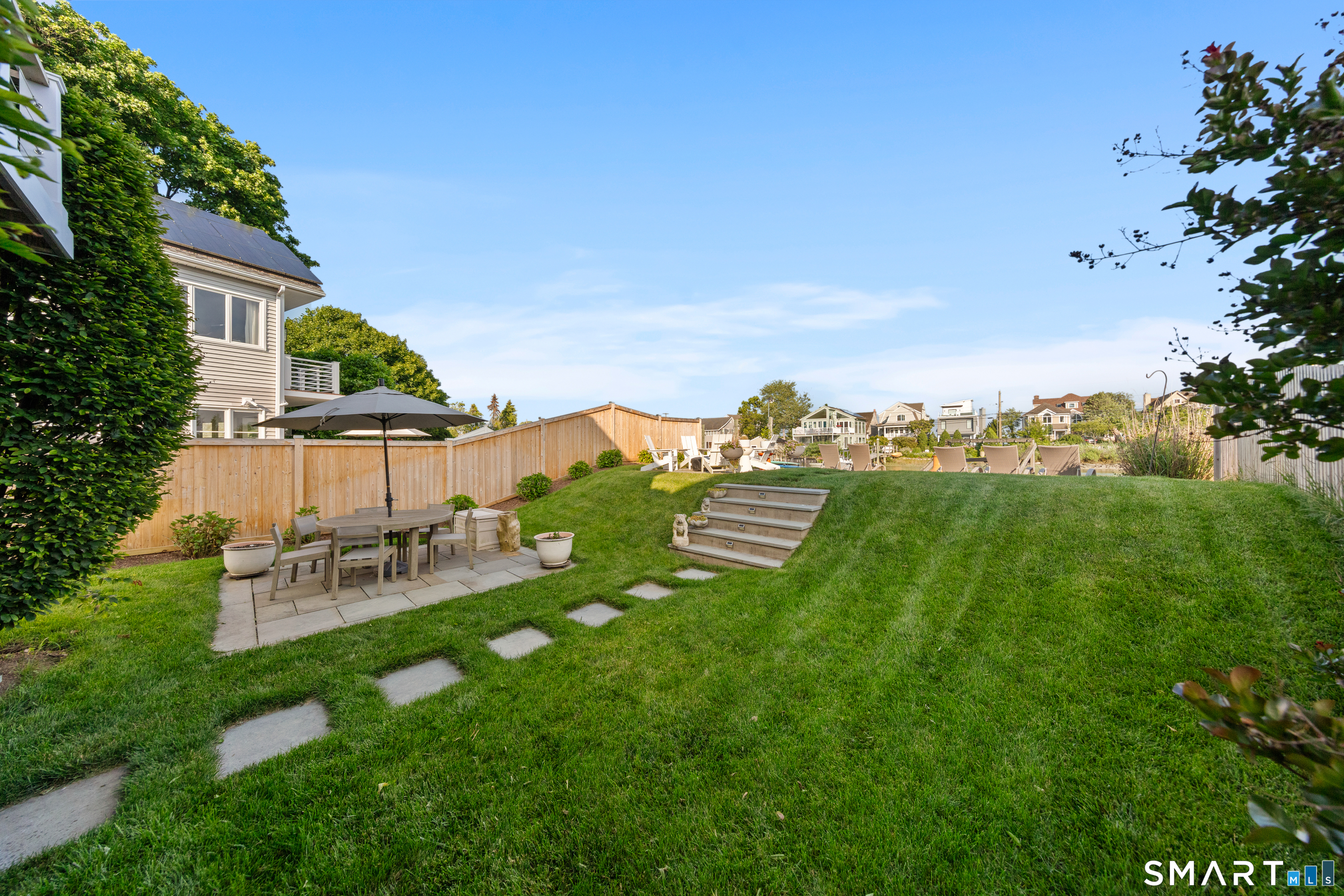 135 Old Dam Road Fairfield CT 06824