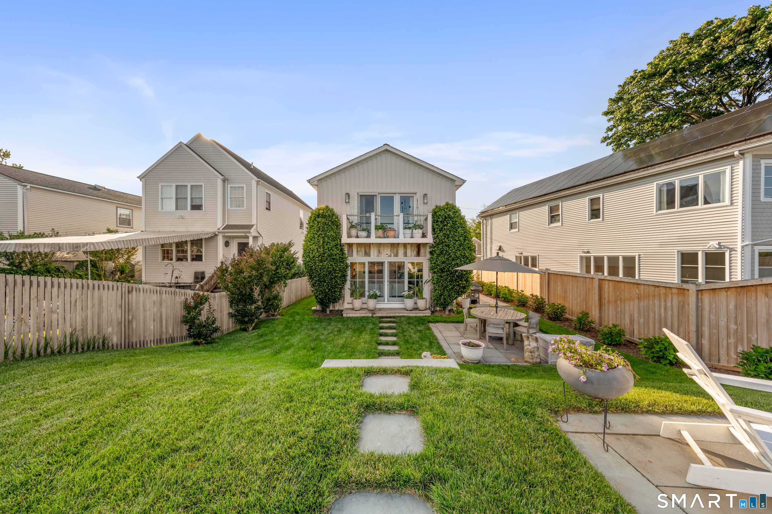 135 Old Dam Road Fairfield CT 06824