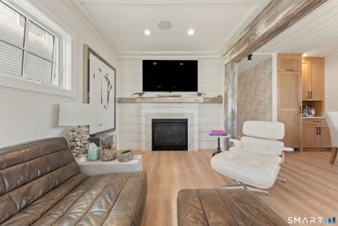 135 Old Dam Road Fairfield CT 06824