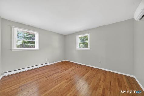 1789 Foxon Road North Branford CT 06471