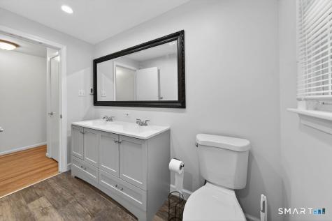 1789 Foxon Road North Branford CT 06471