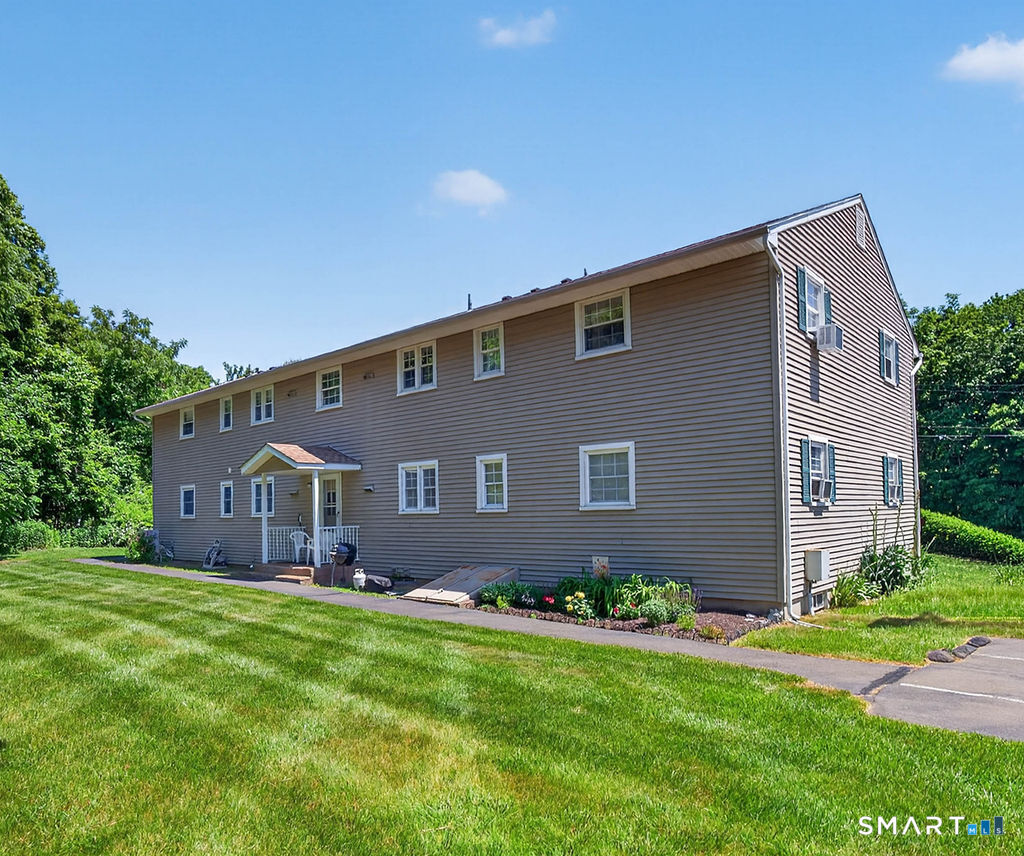 1789 Foxon Road North Branford CT 06471