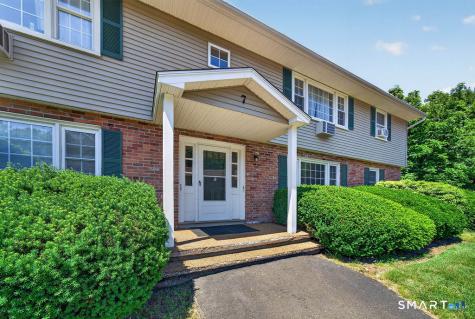 1789 Foxon Road North Branford CT 06471