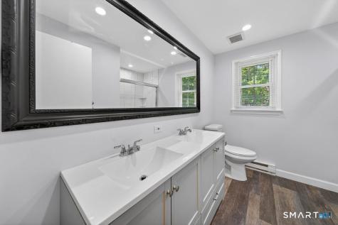 1789 Foxon Road North Branford CT 06471