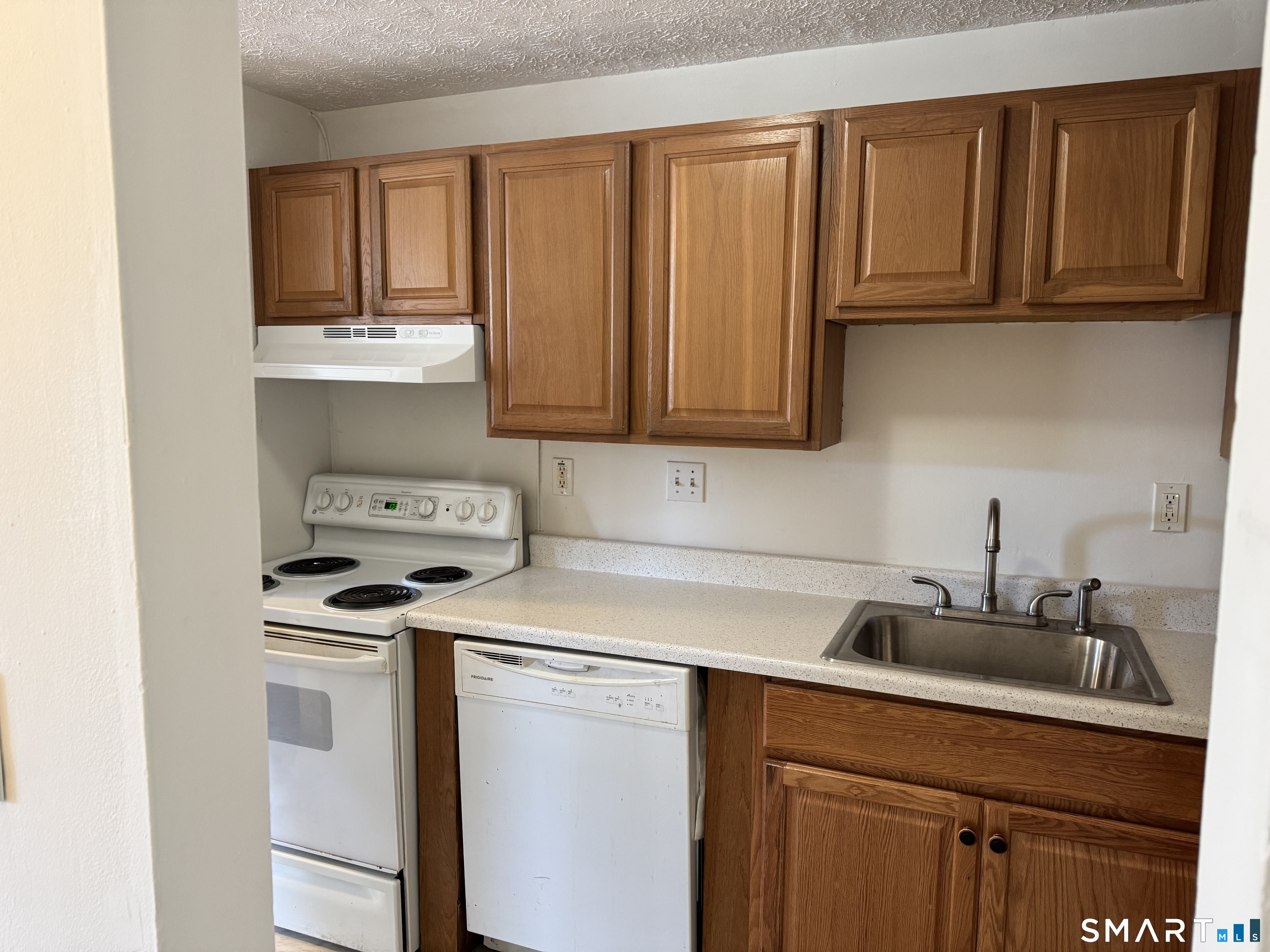 149 Canton Street West Haven CT 06516