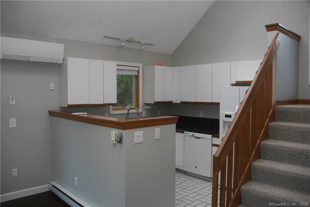 48 Eastbrook Heights Mansfield CT 06250